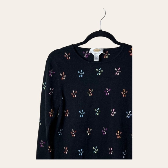0046. TALBOTS LONG SLEEVE TOP 100% CASHMERE‎ BLACK WITH MULTI COLOR FLOWERS - Picture 3 of 9
